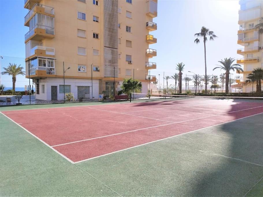 알가로보-코스타 Beachfront With Pool In Urb Pueblo Nuevo And Tennis 아파트 외부 사진